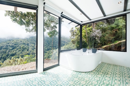 Dantica Cloud Forest Lodge