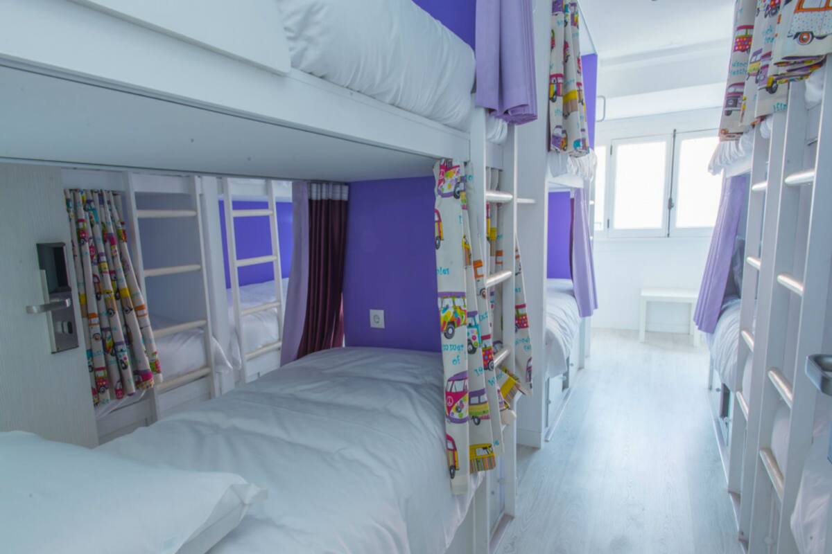 20 chambres, couette en duvet d'oie, surmatelas, rideaux occultants