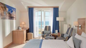 Doppelzimmer mit direktem Meerblick und Balkon (1., 2. oder 3. Etage) | 1 Schlafzimmer, Minibar, Zimmersafe, individuell dekoriert