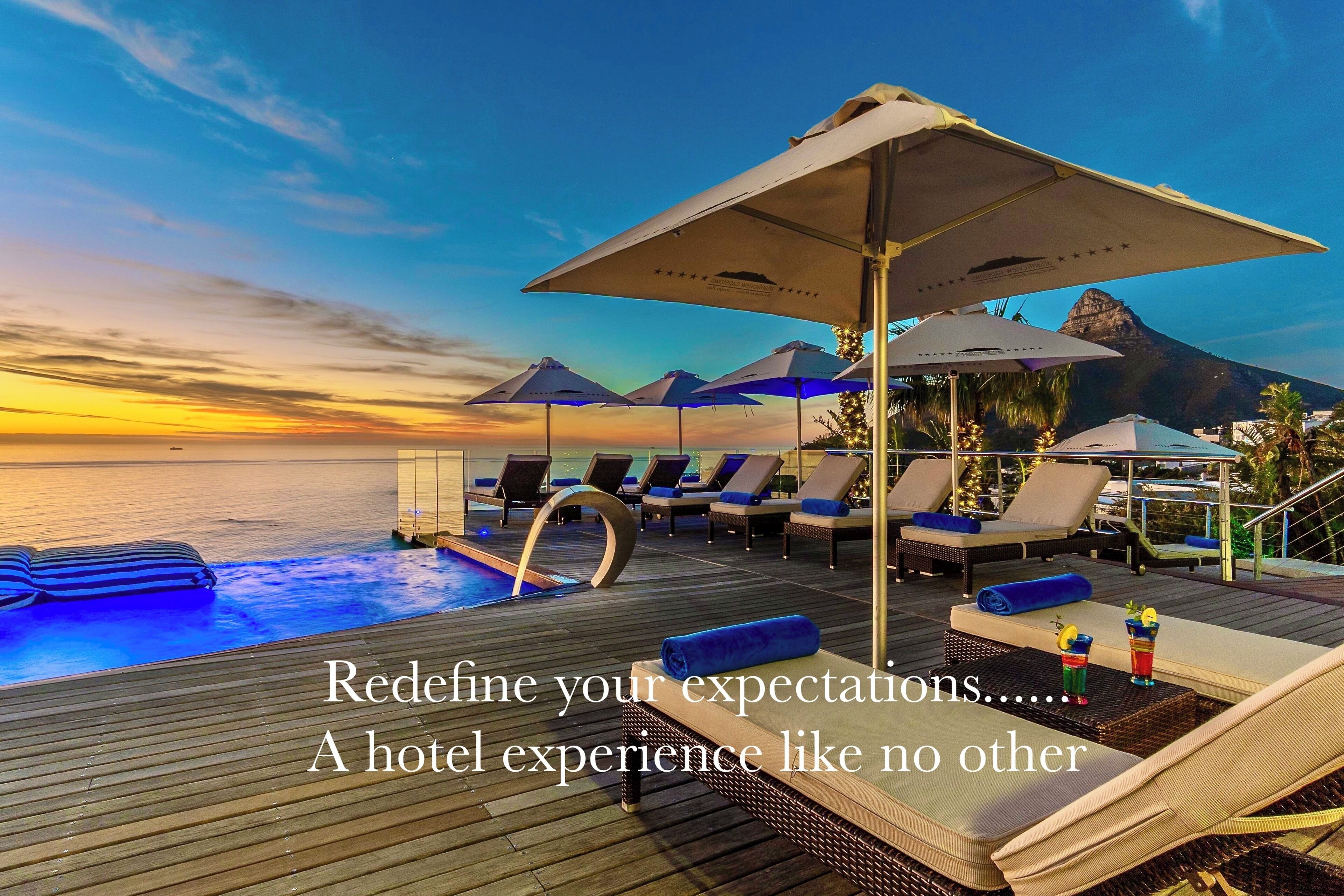 Suite 7, The Royal Suite, 1 King Bed Panoramic Ocean View | วิวจากห้องพัก