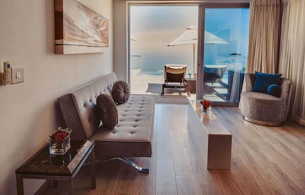 Suite Panoramique, 1 très grand lit et 1 canapé-lit, vue océan | Vue de la chambre