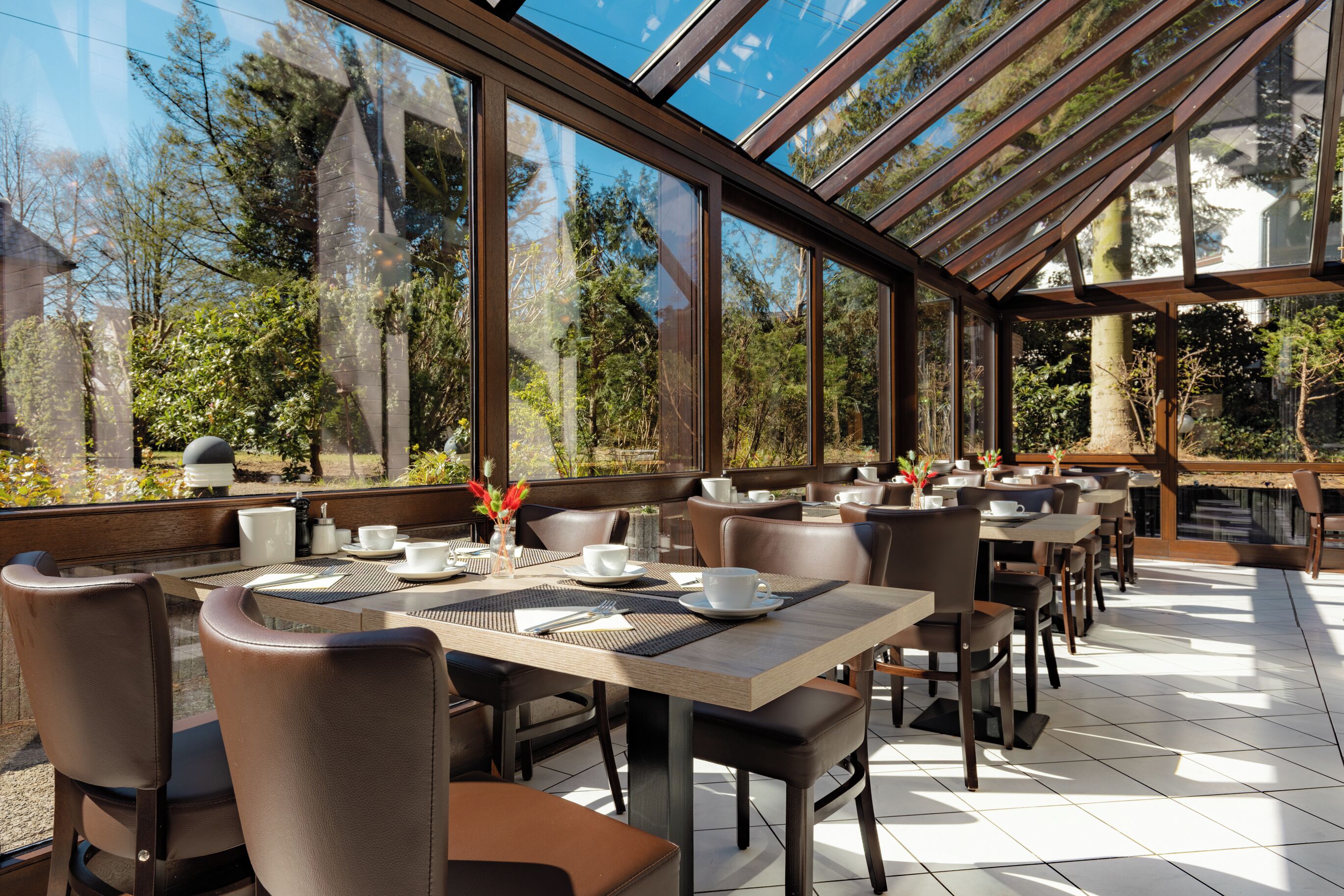 Tägliches Frühstücksbuffet gegen Gebühr