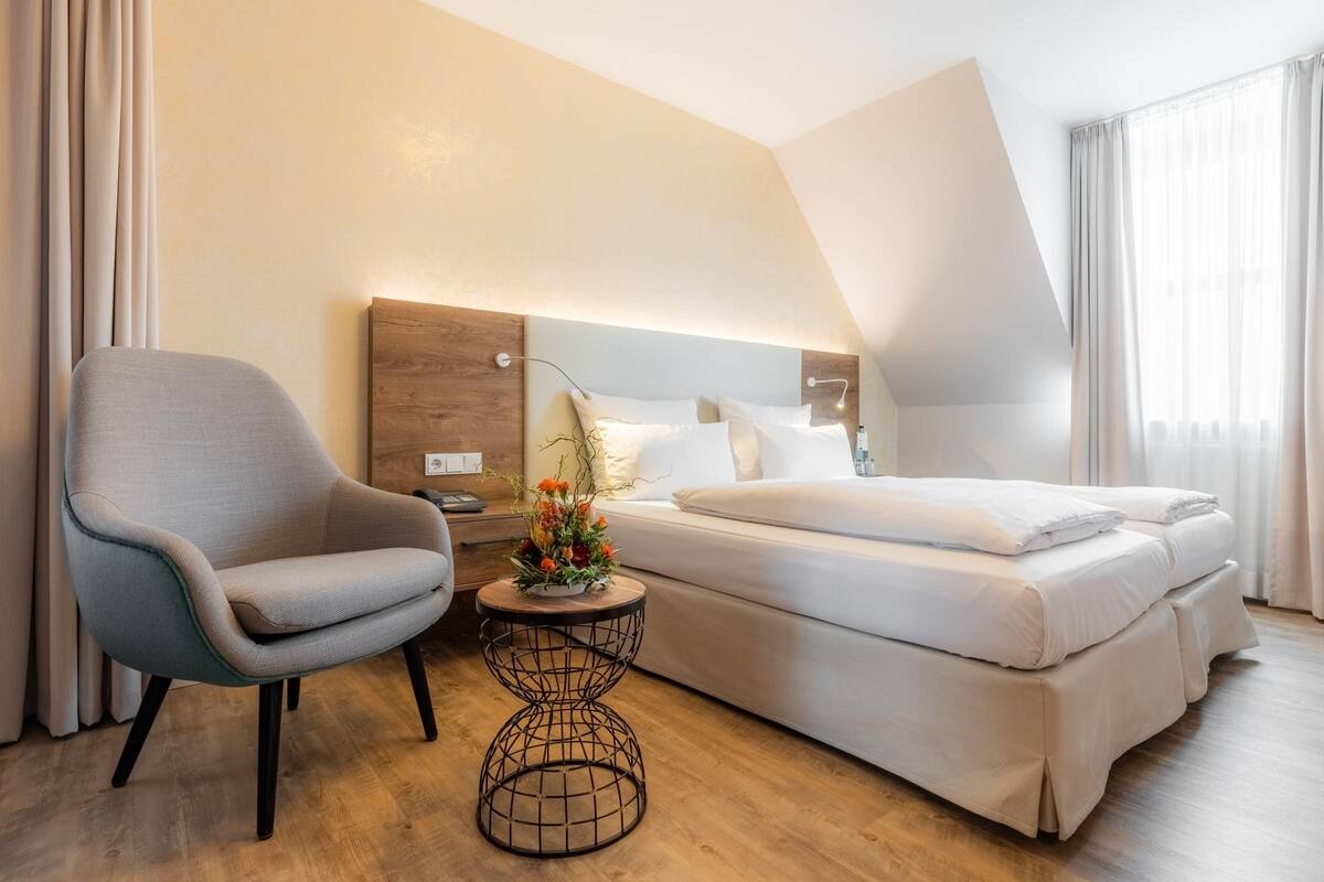 classic room | hypo-allergenic bedding, minibar, in-room safe, individually decorated