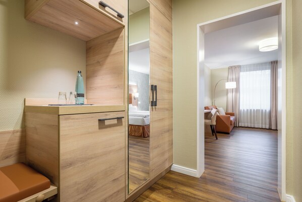 Comfort Room | Hypo-allergenic bedding, minibar, in-room safe, blackout drapes - Hotel Engel (Hamburg)