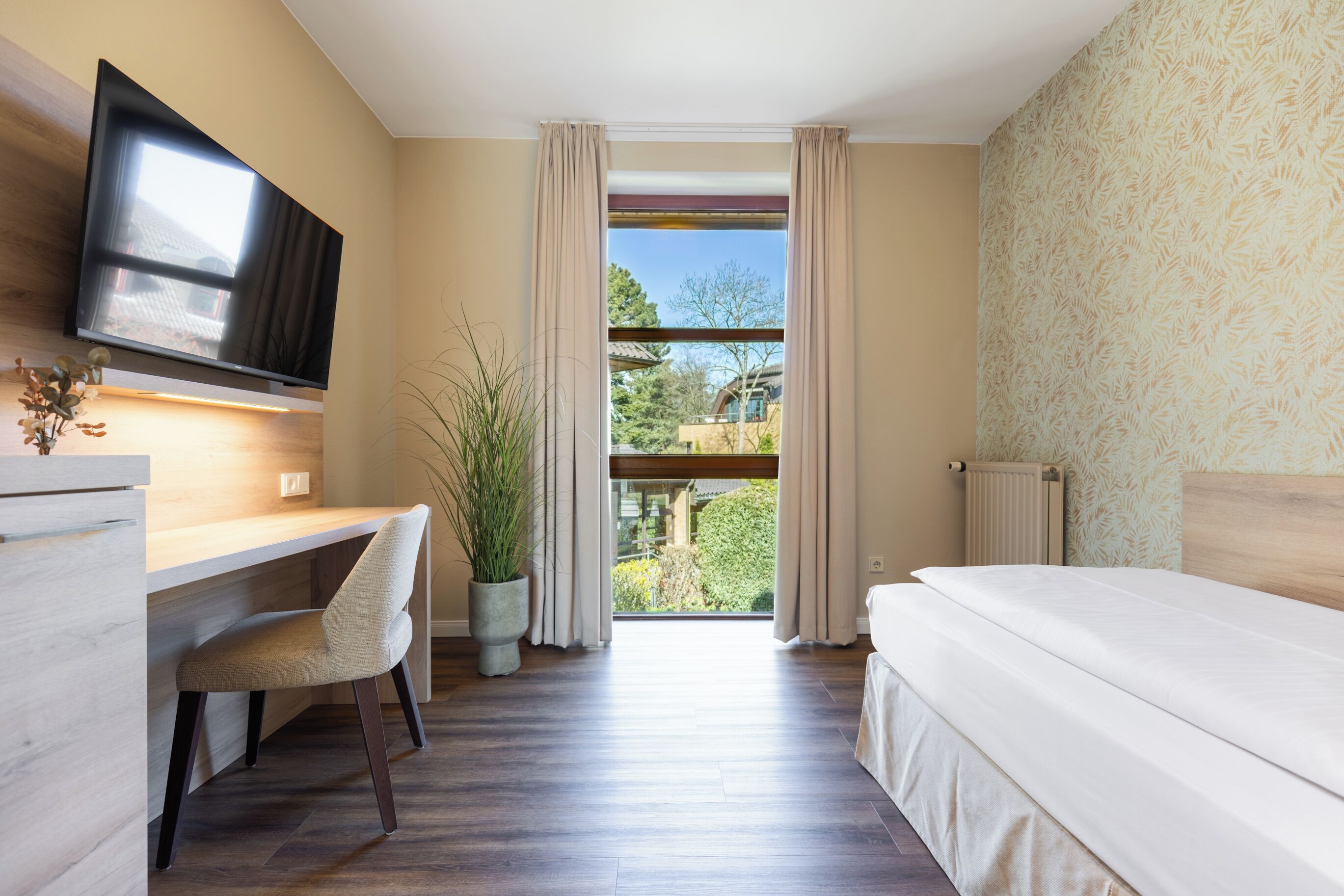 Economy Single Room | Hypo-allergenic bedding, minibar, in-room safe, blackout curtains