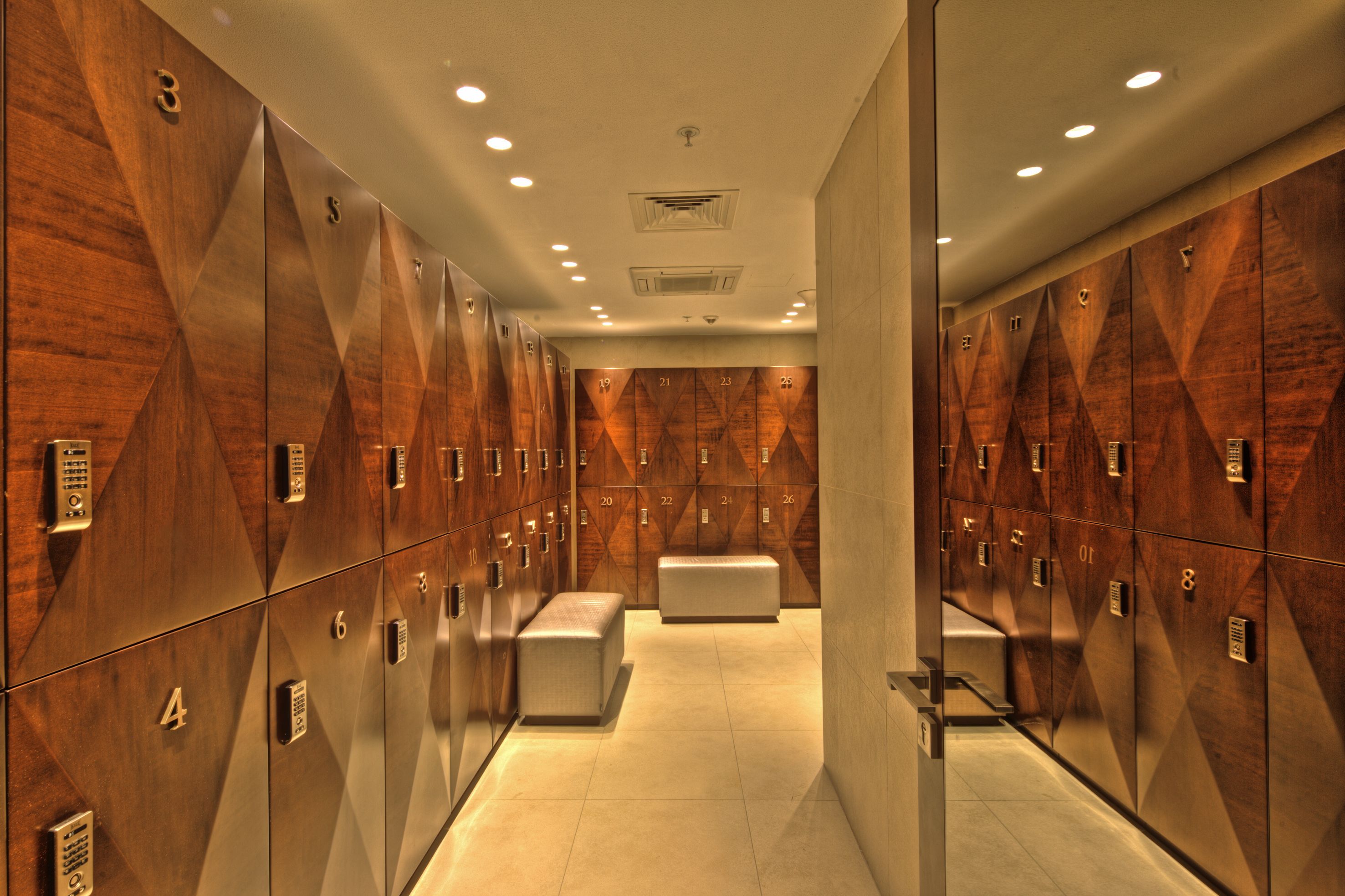 sauna, steam room, turkish bath/hammam, body treatments, aromatherapy