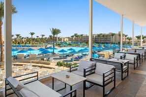 8 bars/lounges, poolside bar, beach bar - Pickalbatros Dana Beach Resort - Hurghada (Hurghada)