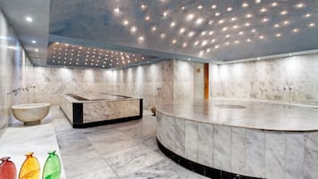 Un sauna, baño turco/hammam, tratamientos corporales