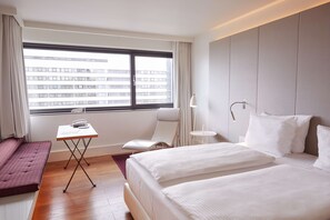 Standard Double Room - Scandic Frankfurt Museumsufer (Frankfurt)