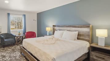 Kamar Premium, 1 Tempat Tidur King, Bebas Asap Rokok, pemandangan gunung | Seprai premium, selimut bulu angsa, dan bantalan ekstra lembut