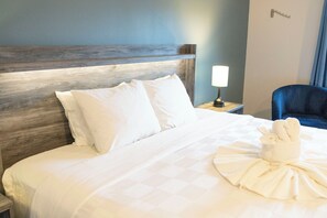Premium Room, 1 King Bed, Non Smoking, Mountain View - RiverWalk Inn (Pagosa Springs)