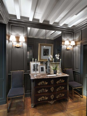 Lobby - Marquis Faubourg Saint Honoré - Small Luxury hotels of the World (Paris)