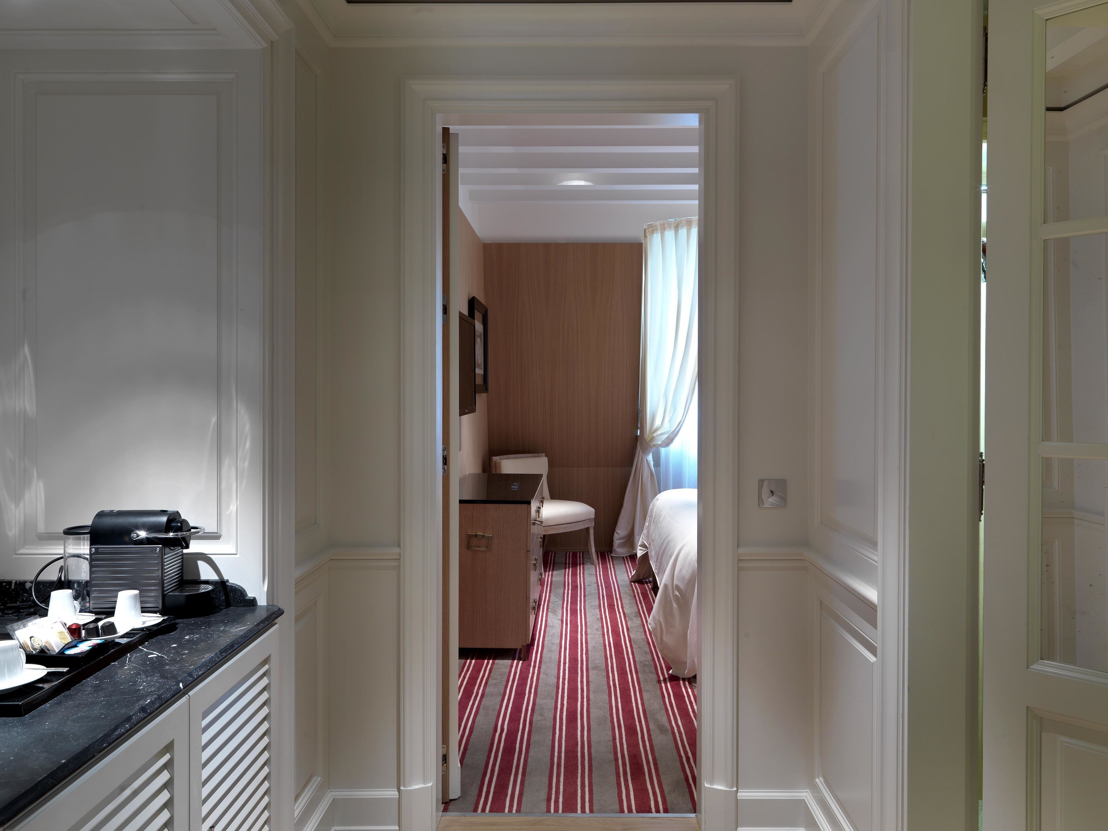 executive suite (family friendly) | 4 bedrooms, premium bedding, pillow-top beds, minibar