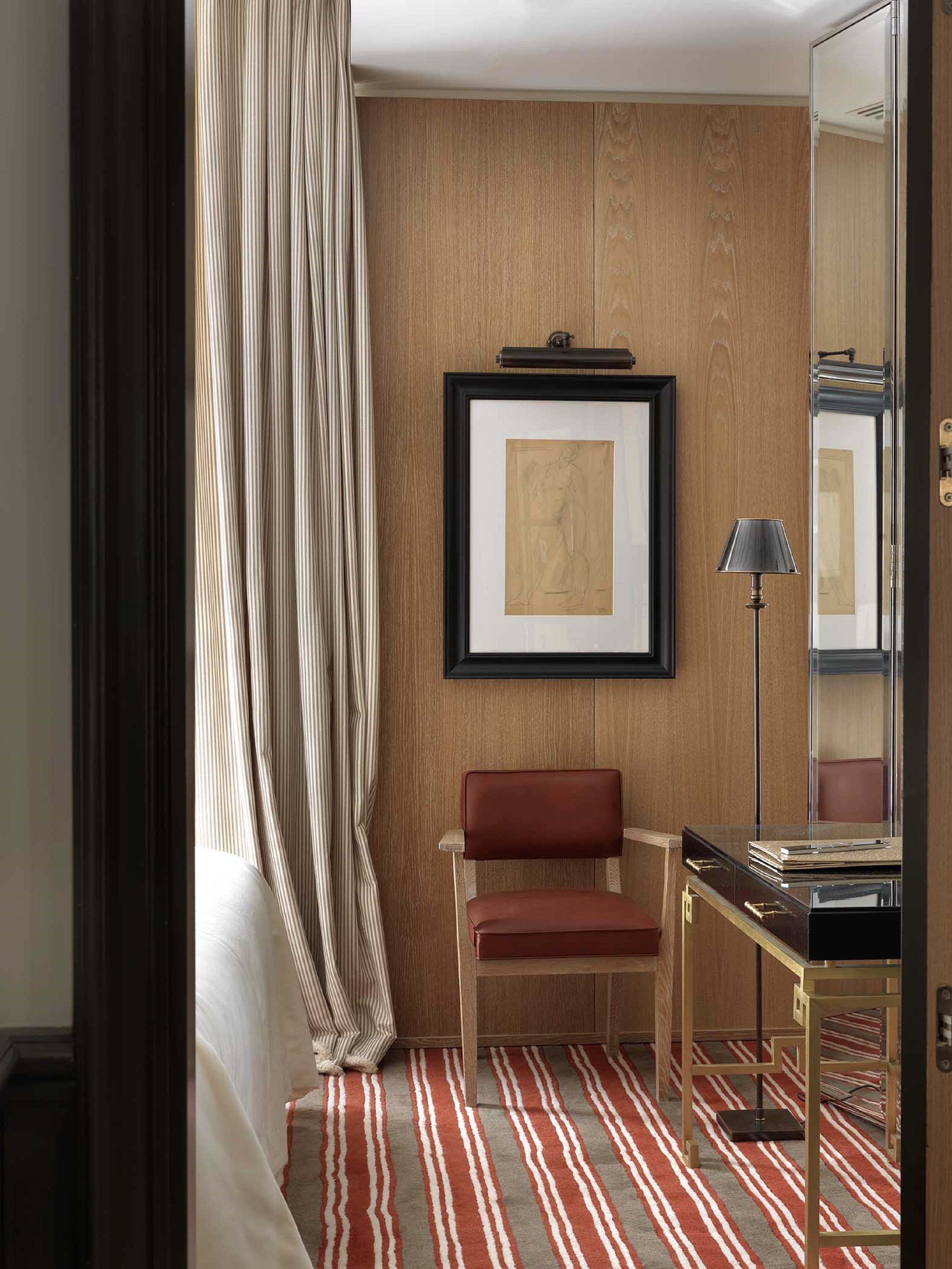 junior suite | 4 bedrooms, premium bedding, pillow-top beds, minibar