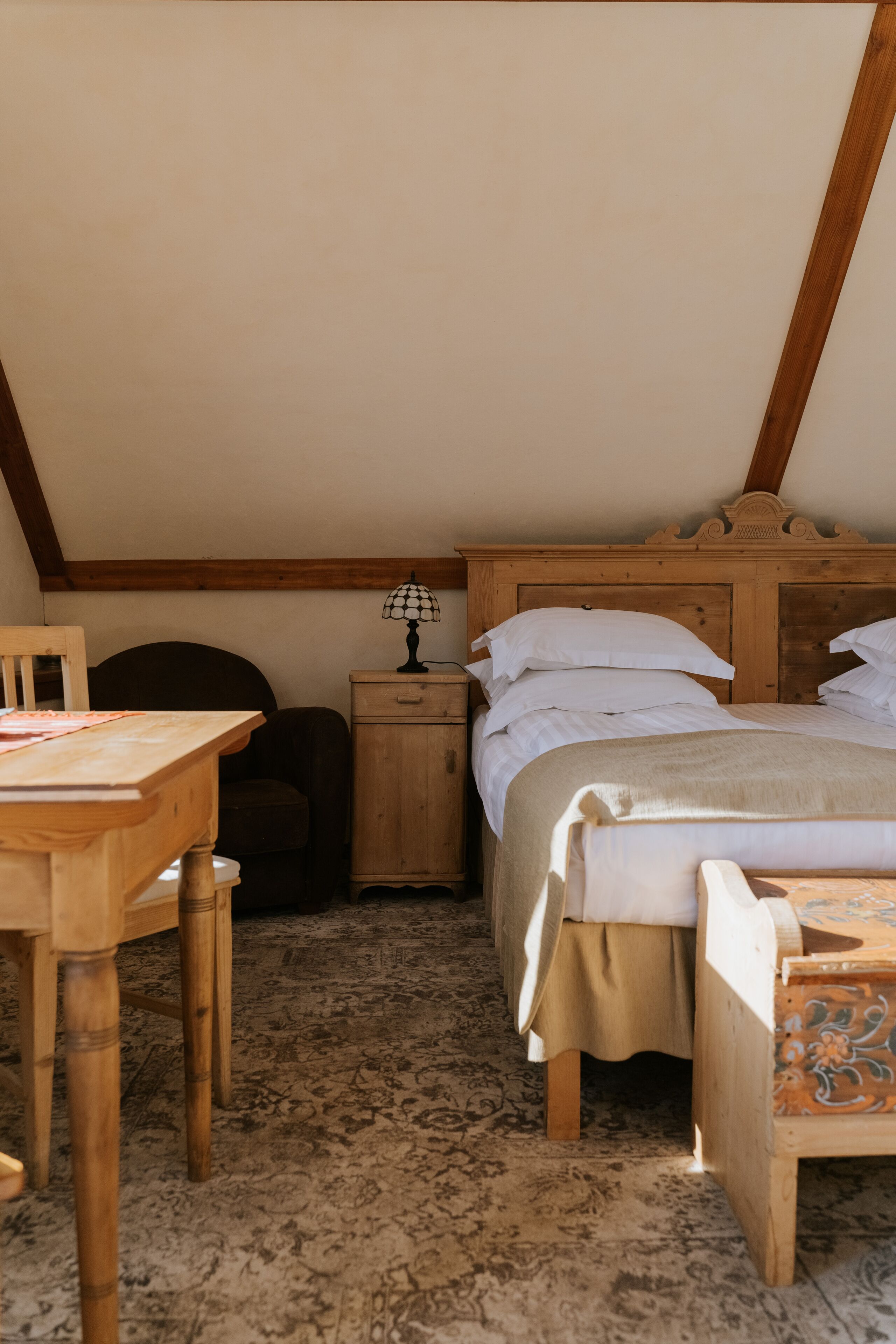 deluxe double or twin room | premium bedding, minibar, in-room safe, individually decorated