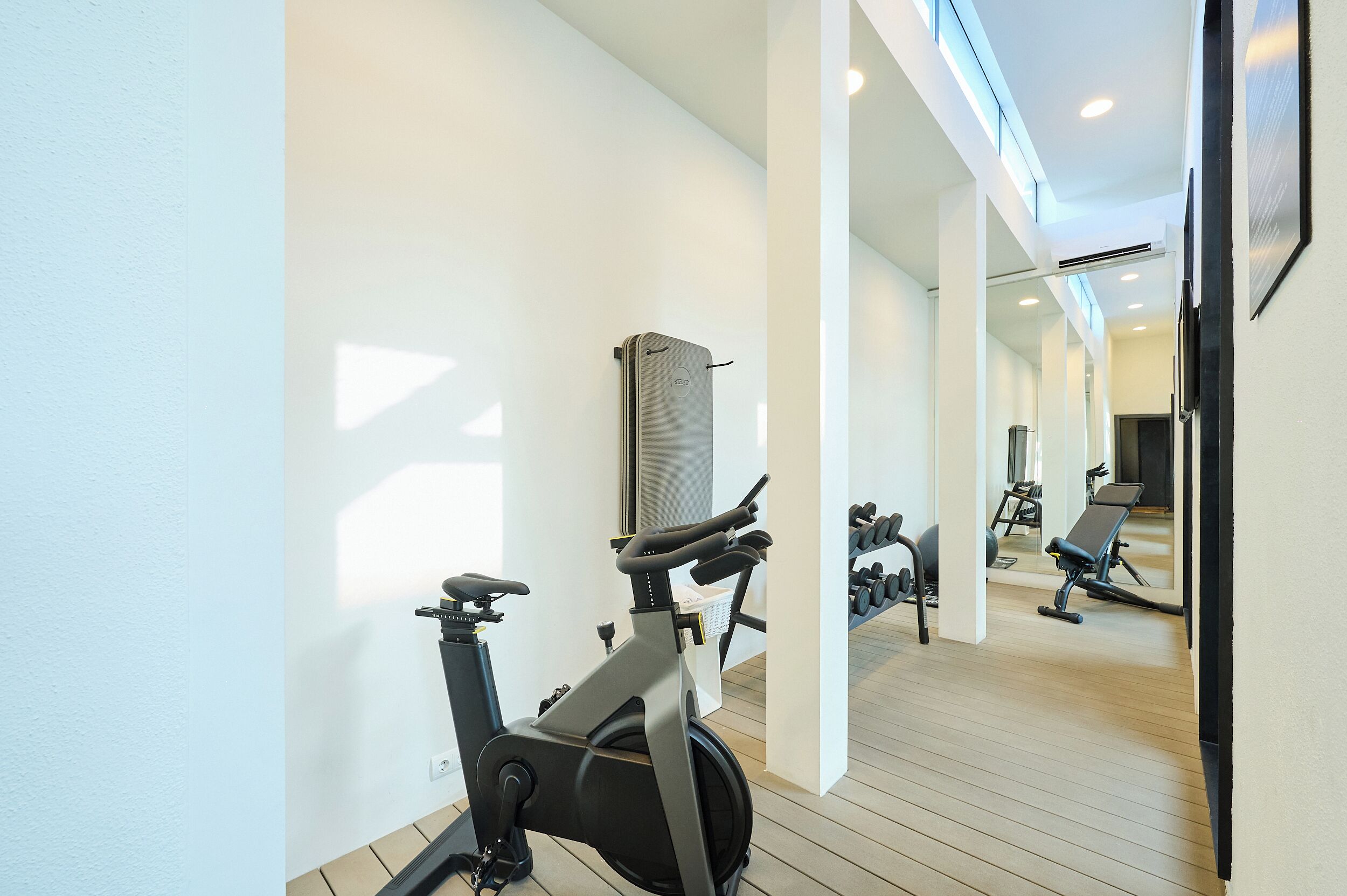 Photo - H10 Port Vell 4* Sup