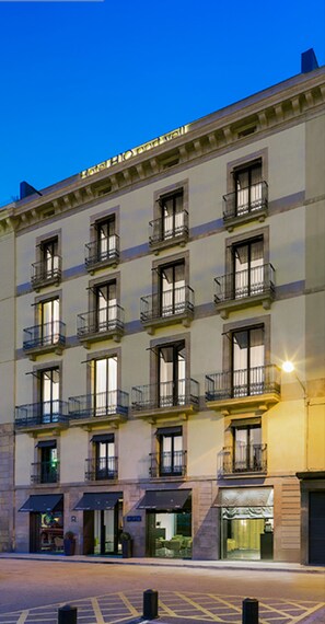 Front of property - H10 Port Vell (Barcelona)