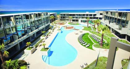 Beachfront Resort Torquay