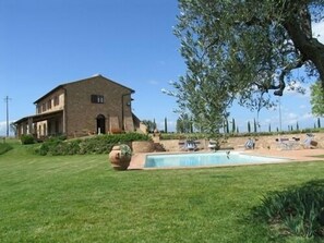 Outdoor pool - Agriturismo Podere Fornaci (Asciano)