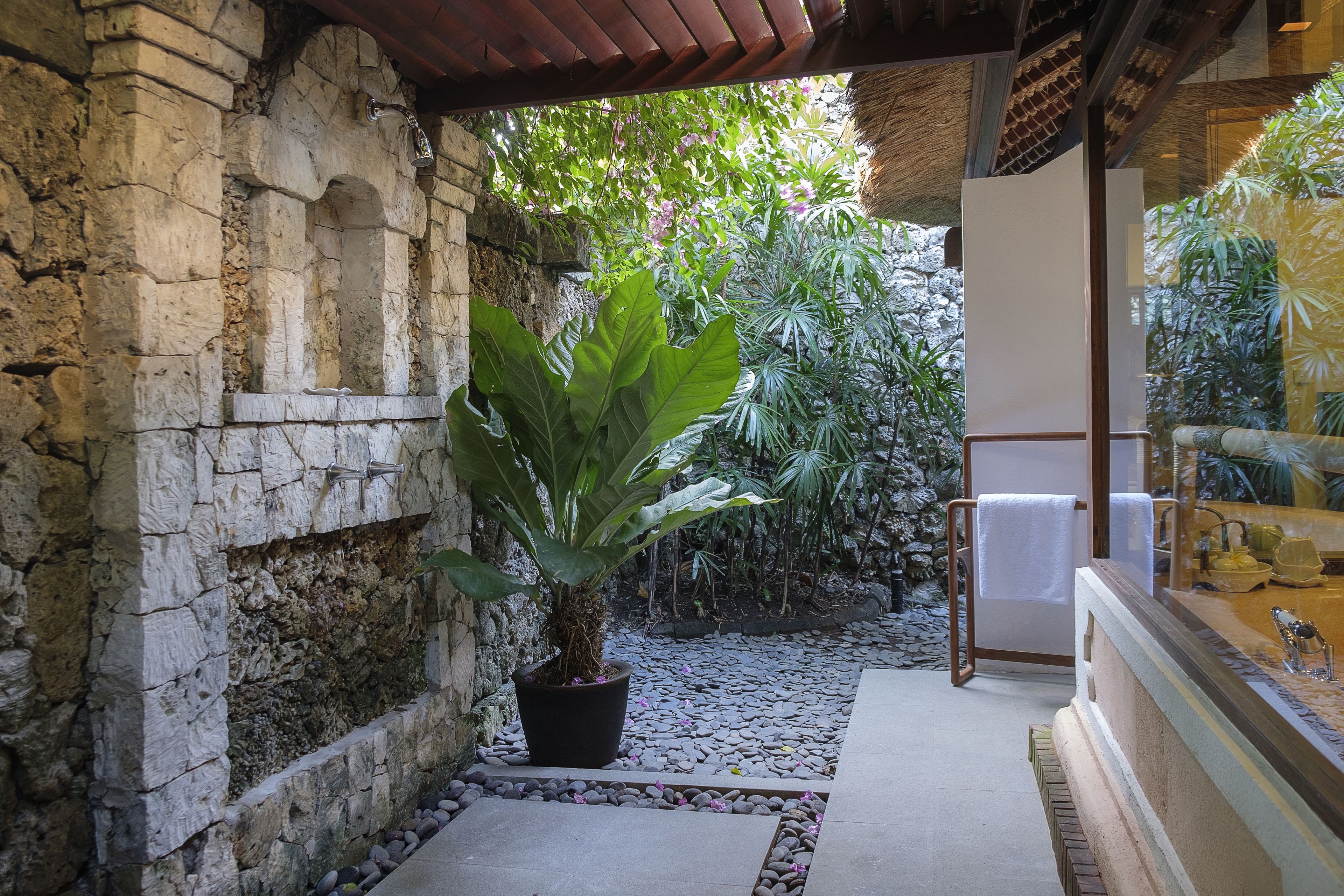 bungalow, beachfront | bathroom | separate bathtub and shower, deep-soaking bathtub, free toiletries