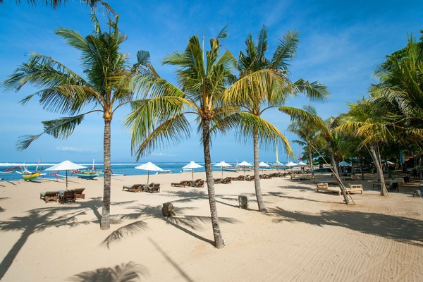 On the beach, white sand, free beach cabanas, sun-loungers