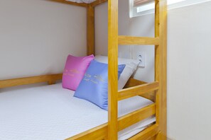 (Foreigners Only) Shared Dormitory, Women only (6 person) | Premium bedding, pillowtop beds, individually decorated