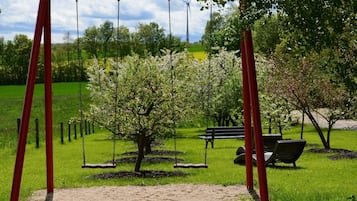 Área de juegos infantiles al aire libre