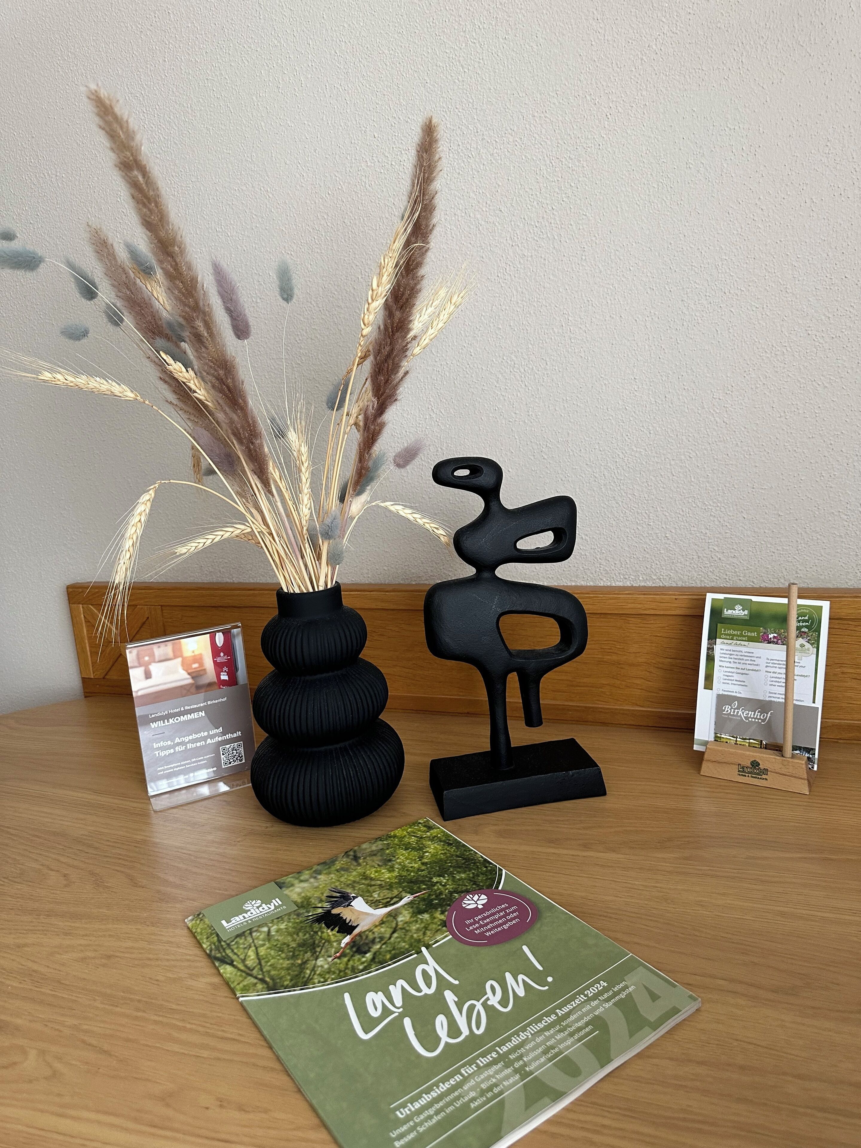 standard double room | premium bedding, minibar, in-room safe, desk