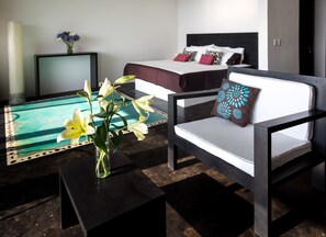 Luxury Suite, Kitchenette | Living area - Manta Raya Hotel (San Pedro Pochutla)