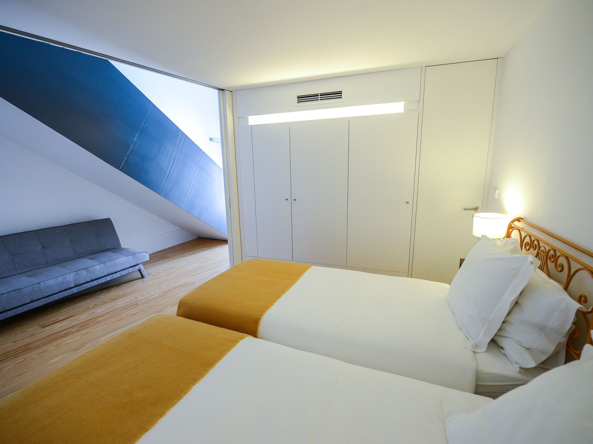 Superior Twin Room | Soundproofing, free WiFi, bed sheets