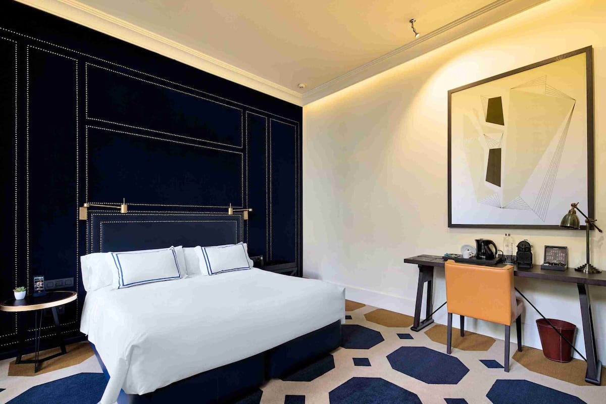 Over the Garden | Literie de qualité, couette en duvet, minibar, coffre-fort