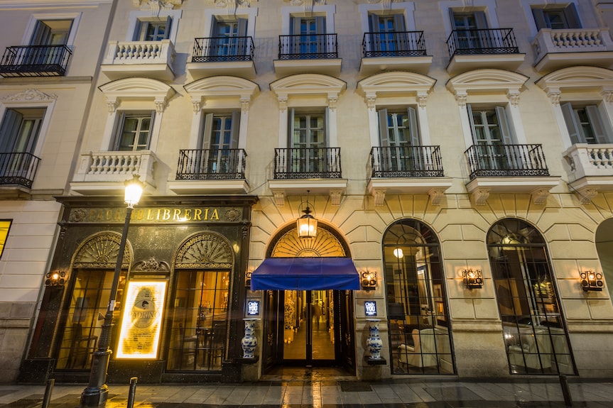 Spain’s Royal Heart: A Guide to the Most Majestic Luxury Hotels in Madrid