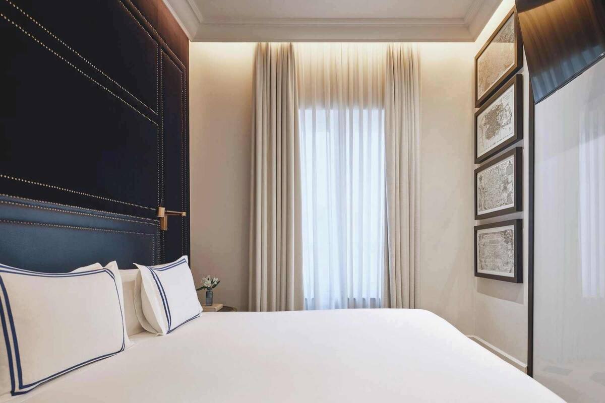 Couette en duvet d'oie, minibar, coffres-forts dans les chambres, bureau