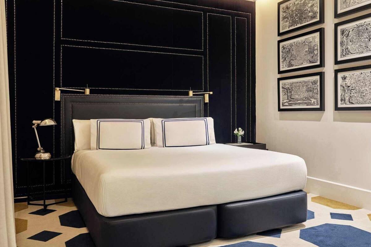 Couette en duvet d'oie, minibar, coffres-forts dans les chambres, bureau