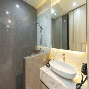 Bañera con ducha