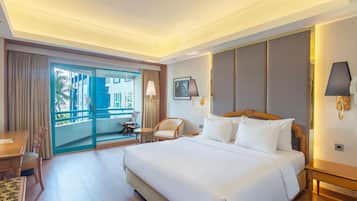 Minibar, coffres-forts dans les chambres, bureau, Wi-Fi gratuit