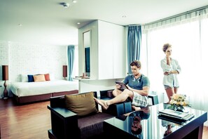 Suite | Minibar, värdeförvaringsskåp på rummet och ljudisolering