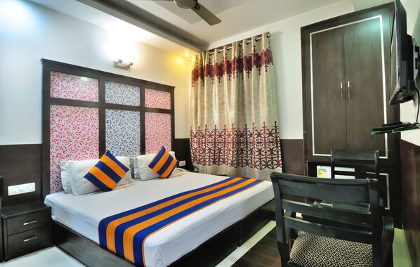Executive Room | Egyptian cotton sheets, premium bedding, pillowtop beds, in-room safe