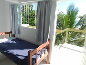 Frigobar, ferros/tábuas de passar roupa, Wi-Fi de cortesia