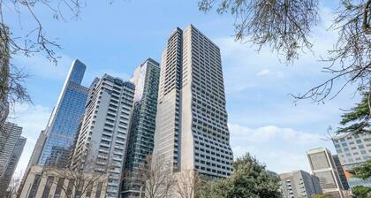 Oaks Melbourne on William Suites