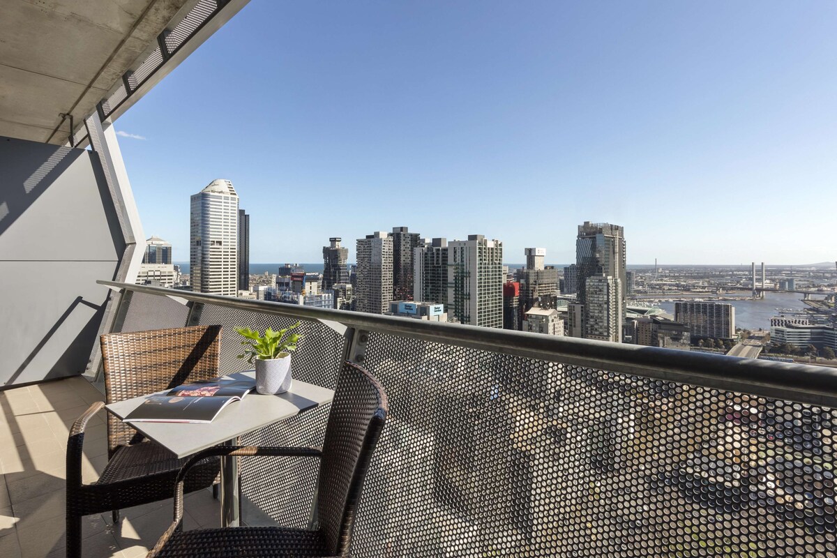 Oaks Melbourne on William Suites