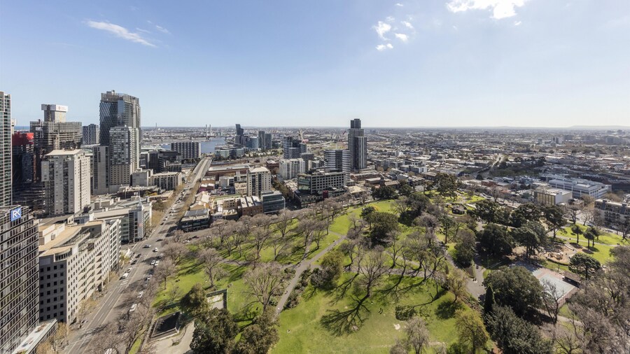 Oaks Melbourne on William Suites
