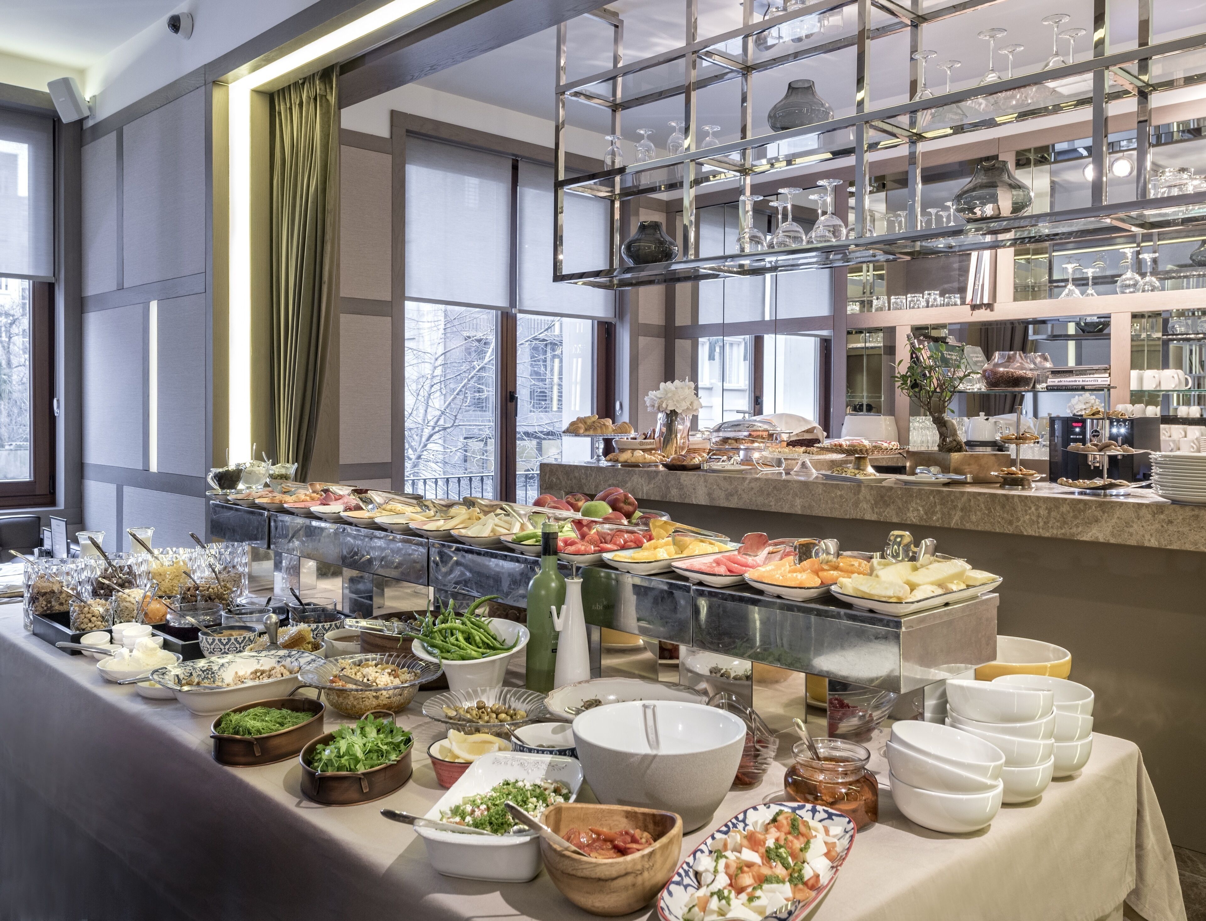 daily buffet breakfast (eur 30 per person)
