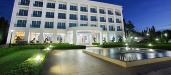 La Vie En Rose Hotel