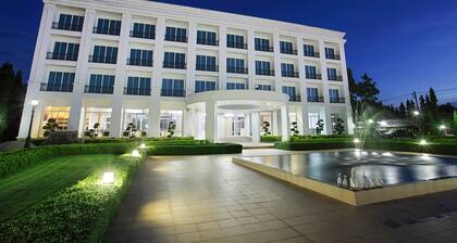 La Vie En Rose Hotel