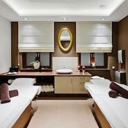 Sauna, hot tub, steam room, body treatments, aromatherapy, facials