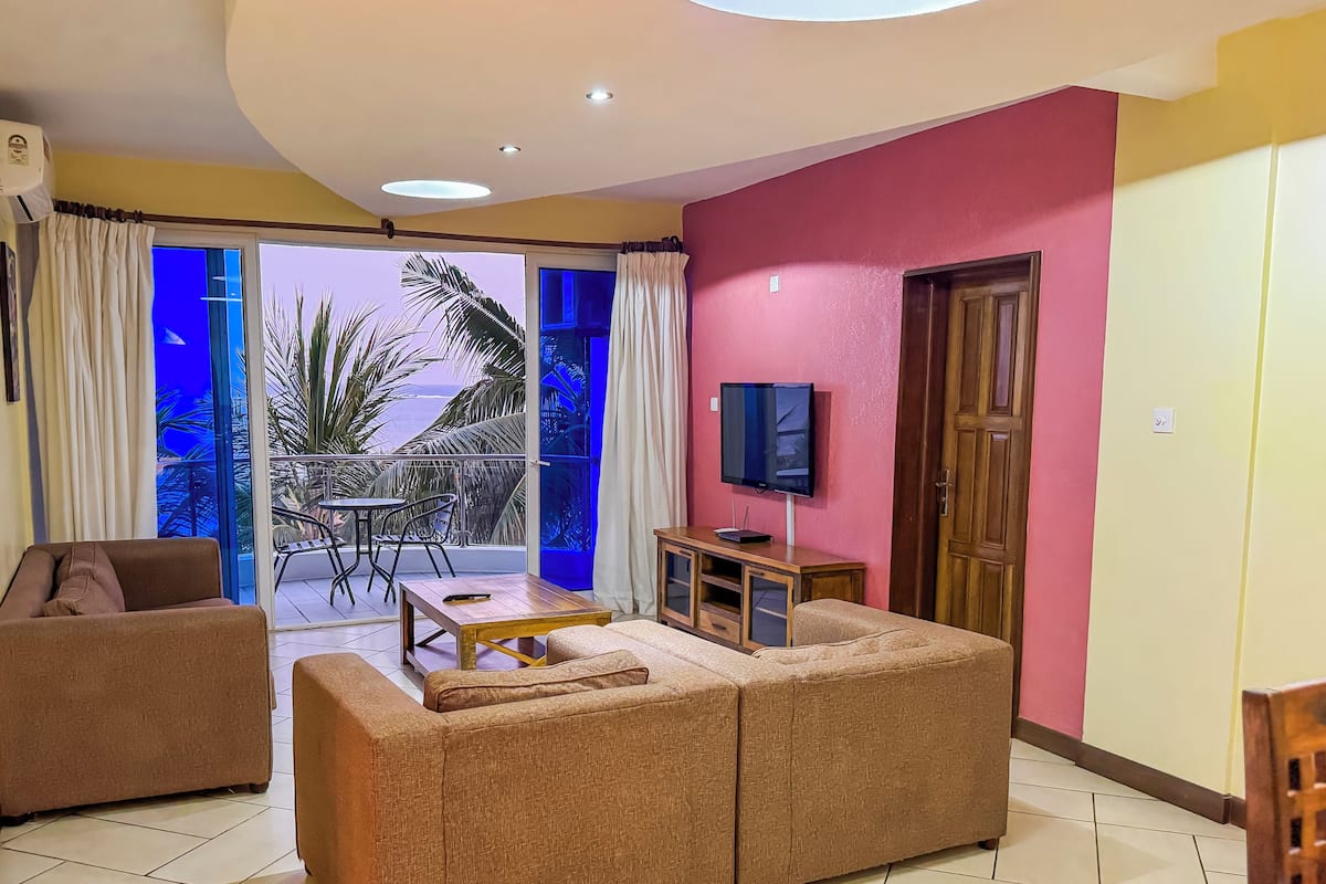 Departamento, 3 habitaciones, para no fumadores, vista al océano | Caja de seguridad en la habitación y insonorización