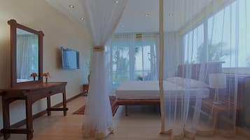 Apartment, 3 Bedrooms | Soundproofing, rollaway beds, free WiFi, bed sheets