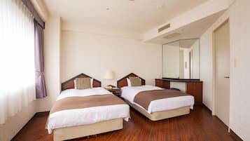 In-room safe, blackout drapes, free WiFi, bed sheets