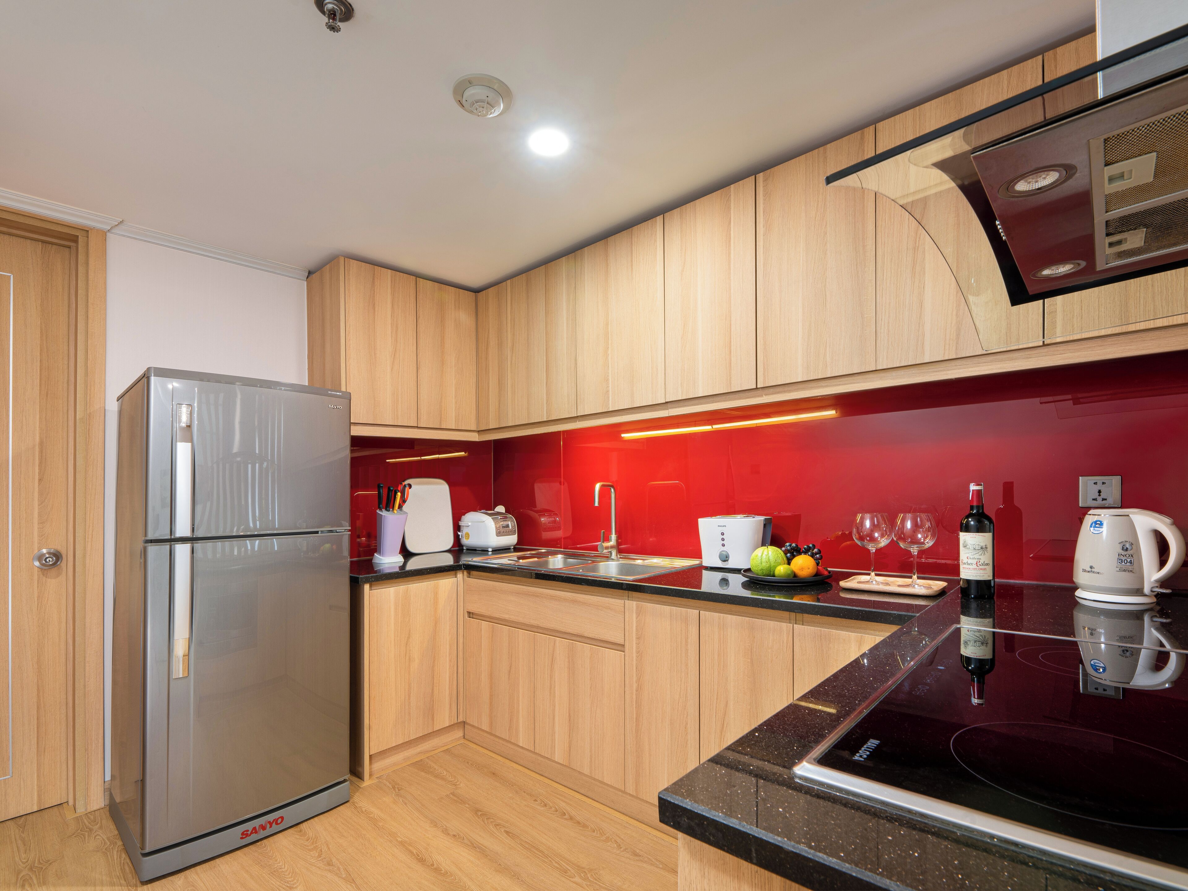 one bedroom apartment | private kitchen | fridge, microwave, electric kettle, cookware/dishes/utensils
